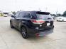 2016 Midnight Black Metallic /Black Toyota Highlander FWD 4dr V6 XLE (Natl) (5TDKKRFH0GS) , Automatic transmission, located at 6904 Johnston St., Lafayette, LA, 70503, (337) 988-1960, 30.143589, -92.100601 - Photo#7