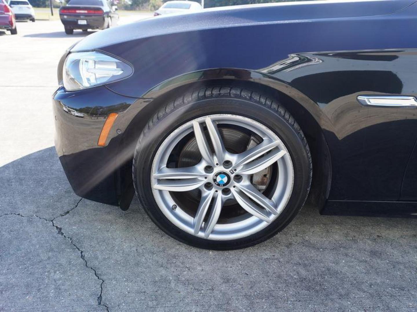 2015 Jet Black /Black BMW 5 Series 4dr Sdn 550i RWD (WBAKN9C50FD) , Automatic transmission, located at 6904 Johnston St., Lafayette, LA, 70503, (337) 988-1960, 30.143589, -92.100601 - Photo#6