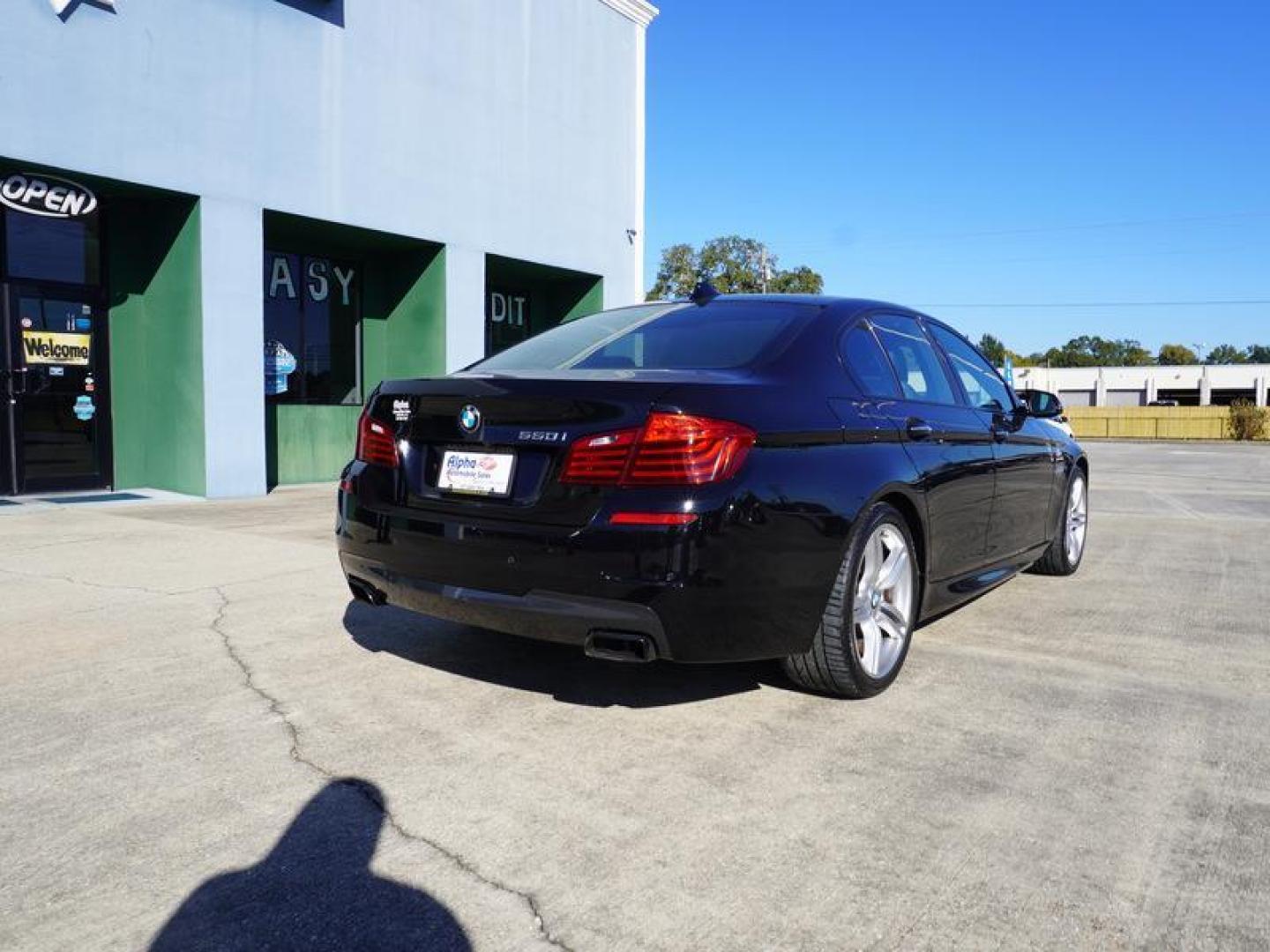 2015 Jet Black /Black BMW 5 Series 4dr Sdn 550i RWD (WBAKN9C50FD) , Automatic transmission, located at 6904 Johnston St., Lafayette, LA, 70503, (337) 988-1960, 30.143589, -92.100601 - Photo#12