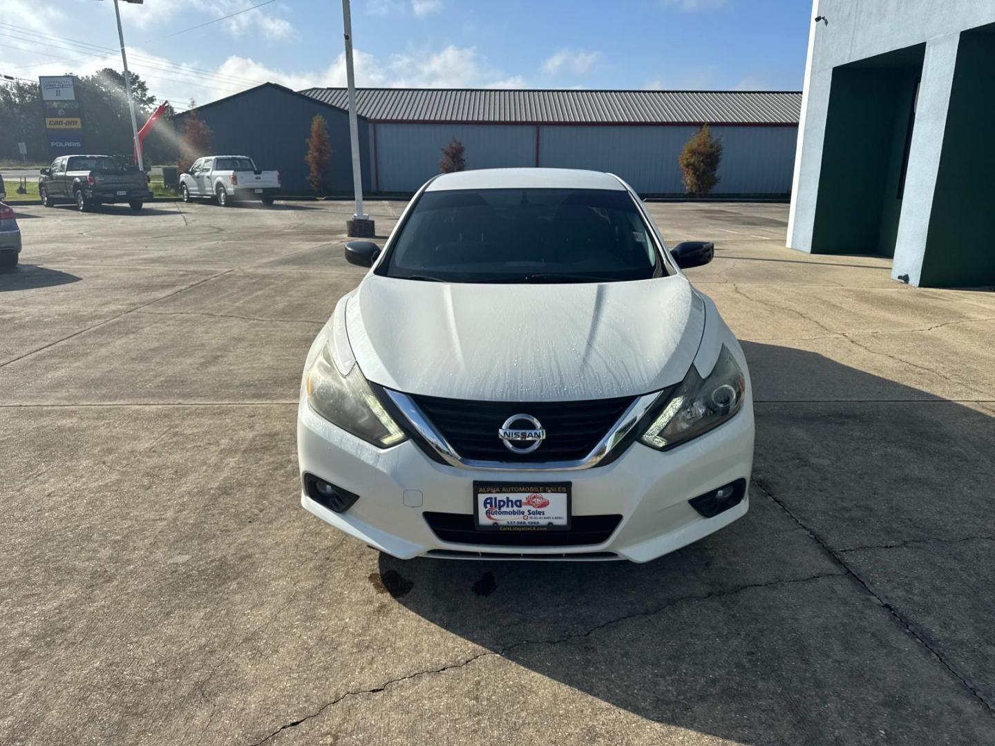 2017 Pearl White /Black Nissan Altima 2.5 SR Sedan (1N4AL3AP5HC) , Automatic transmission, located at 6904 Johnston St., Lafayette, LA, 70503, (337) 988-1960, 30.143589, -92.100601 - Photo#3