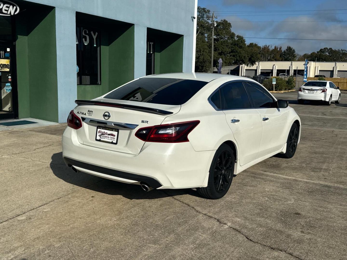 2017 Pearl White /Black Nissan Altima 2.5 SR Sedan (1N4AL3AP5HC) , Automatic transmission, located at 6904 Johnston St., Lafayette, LA, 70503, (337) 988-1960, 30.143589, -92.100601 - Photo#12