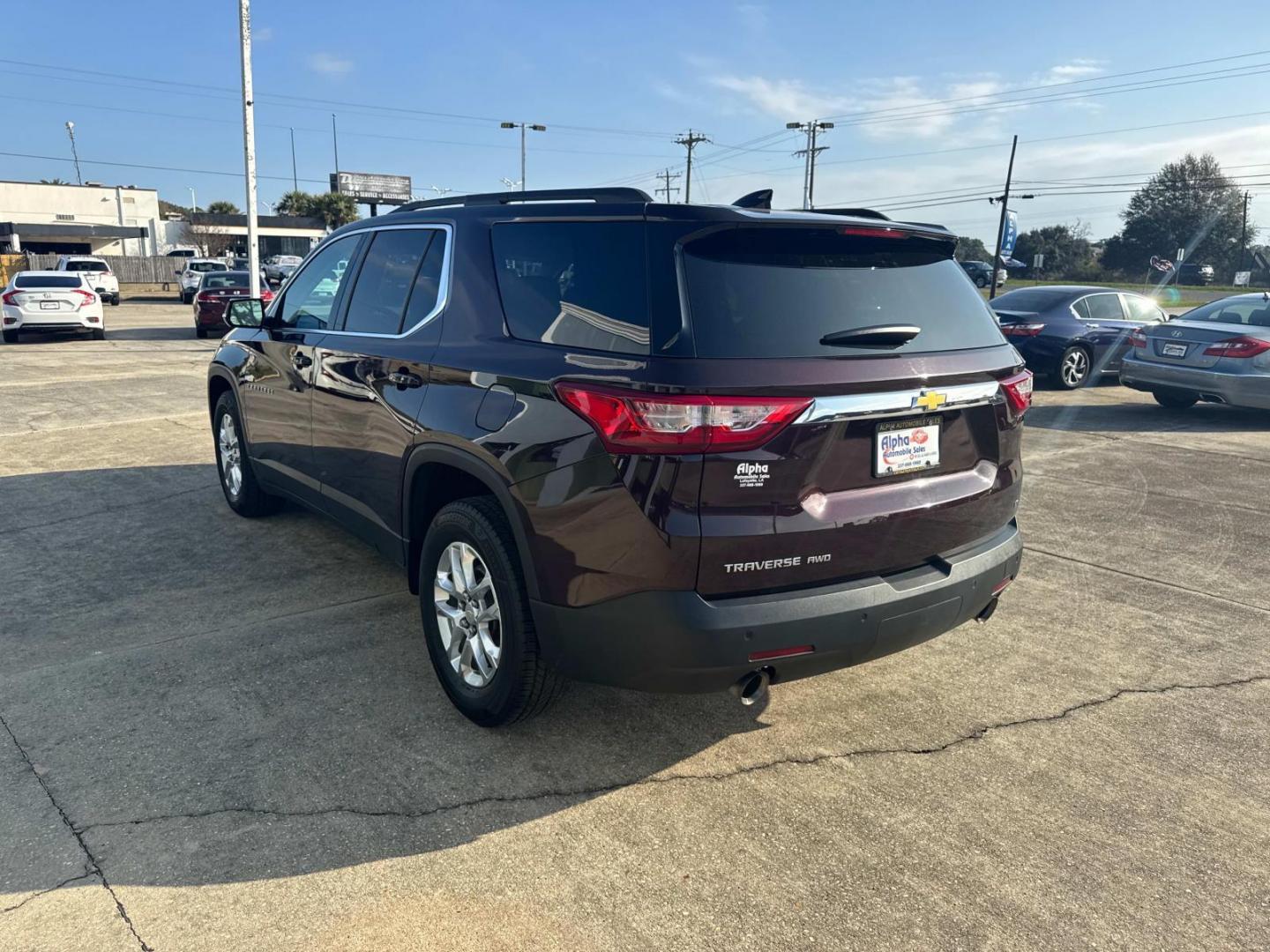 2019 Maroon /Black Chevrolet Traverse AWD 4dr LT Cloth w/1LT (1GNEVGKW8KJ) , N/A transmission, located at 6904 Johnston St., Lafayette, LA, 70503, (337) 988-1960, 30.143589, -92.100601 - Photo#7