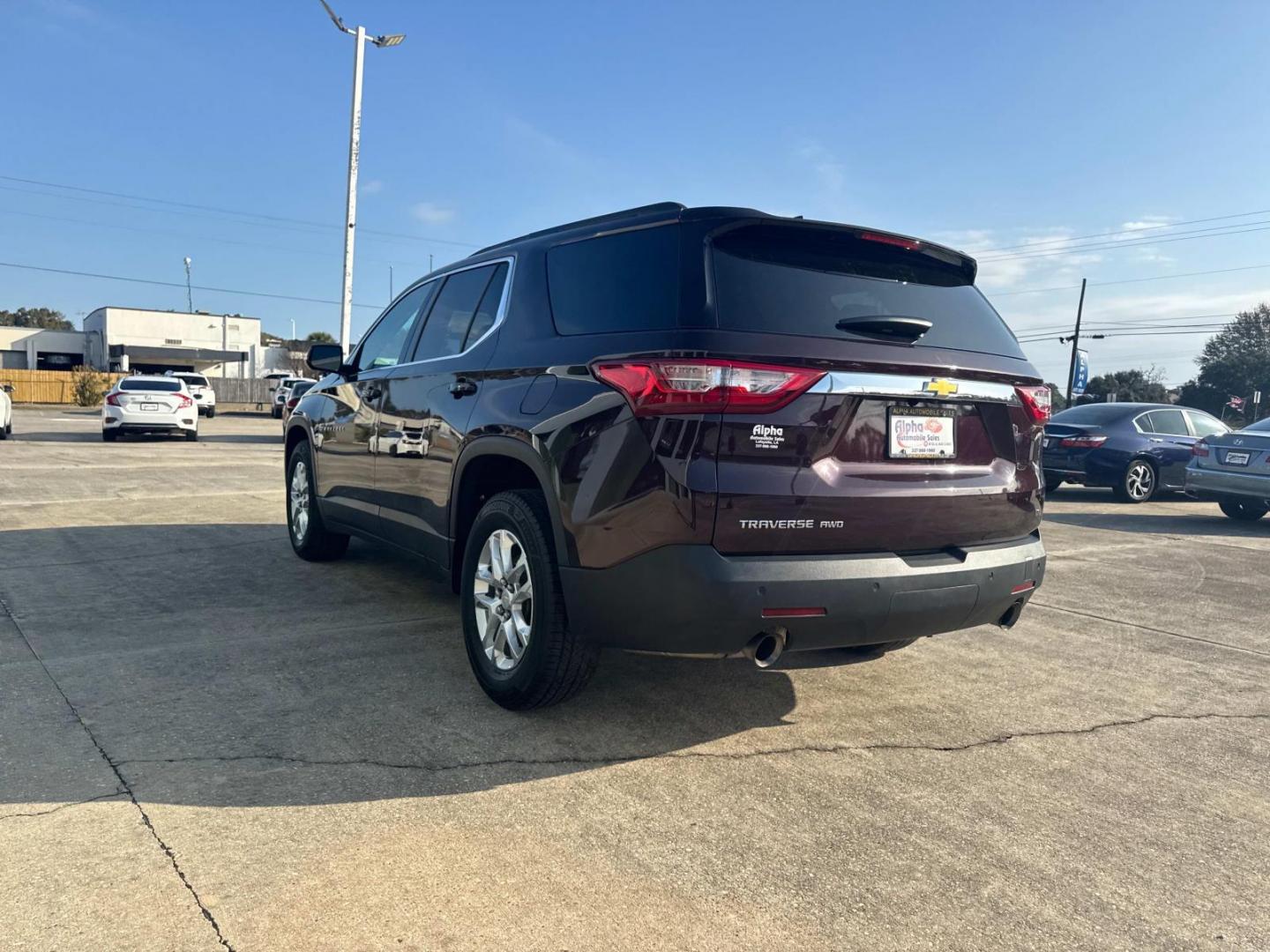 2019 Maroon /Black Chevrolet Traverse AWD 4dr LT Cloth w/1LT (1GNEVGKW8KJ) , N/A transmission, located at 6904 Johnston St., Lafayette, LA, 70503, (337) 988-1960, 30.143589, -92.100601 - Photo#8