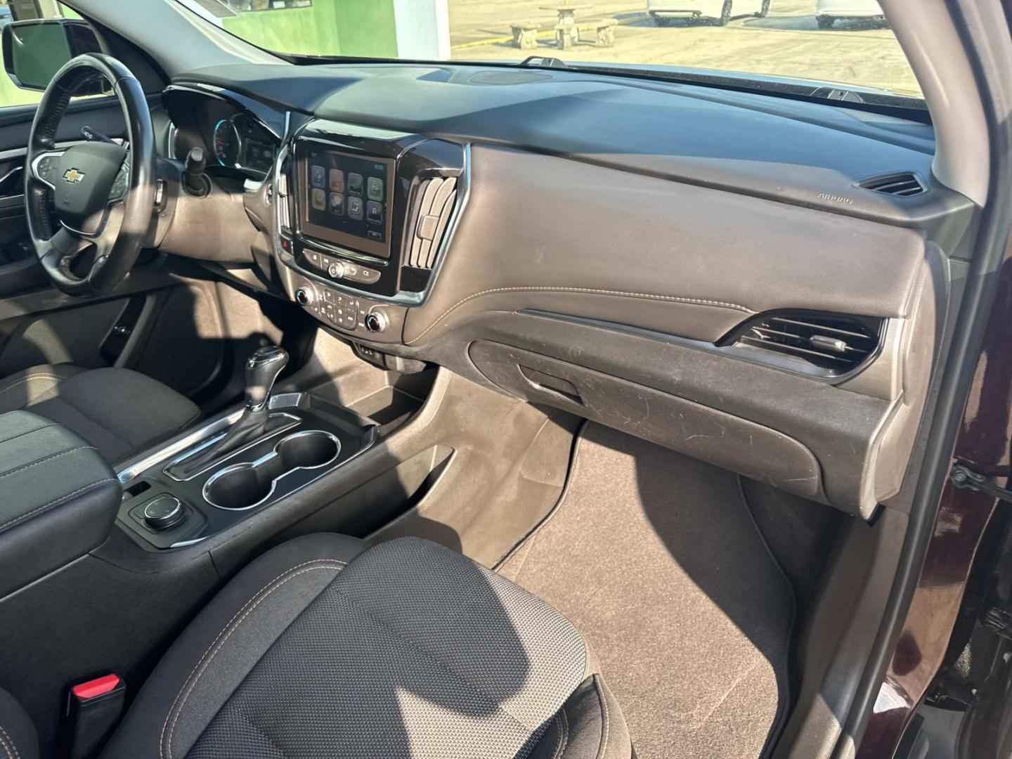 2019 Maroon /Black Chevrolet Traverse AWD 4dr LT Cloth w/1LT (1GNEVGKW8KJ) , N/A transmission, located at 6904 Johnston St., Lafayette, LA, 70503, (337) 988-1960, 30.143589, -92.100601 - Photo#17