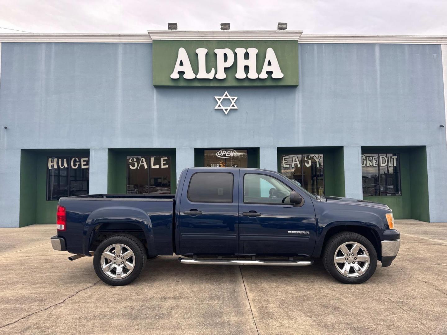 2012 Midnight Blue Metallic /Tan GMC Sierra 1500 2WD Crew Cab 143.5 SLE (3GTP1VE09CG) , N/A transmission, located at 6904 Johnston St., Lafayette, LA, 70503, (337) 988-1960, 30.143589, -92.100601 - Photo#0