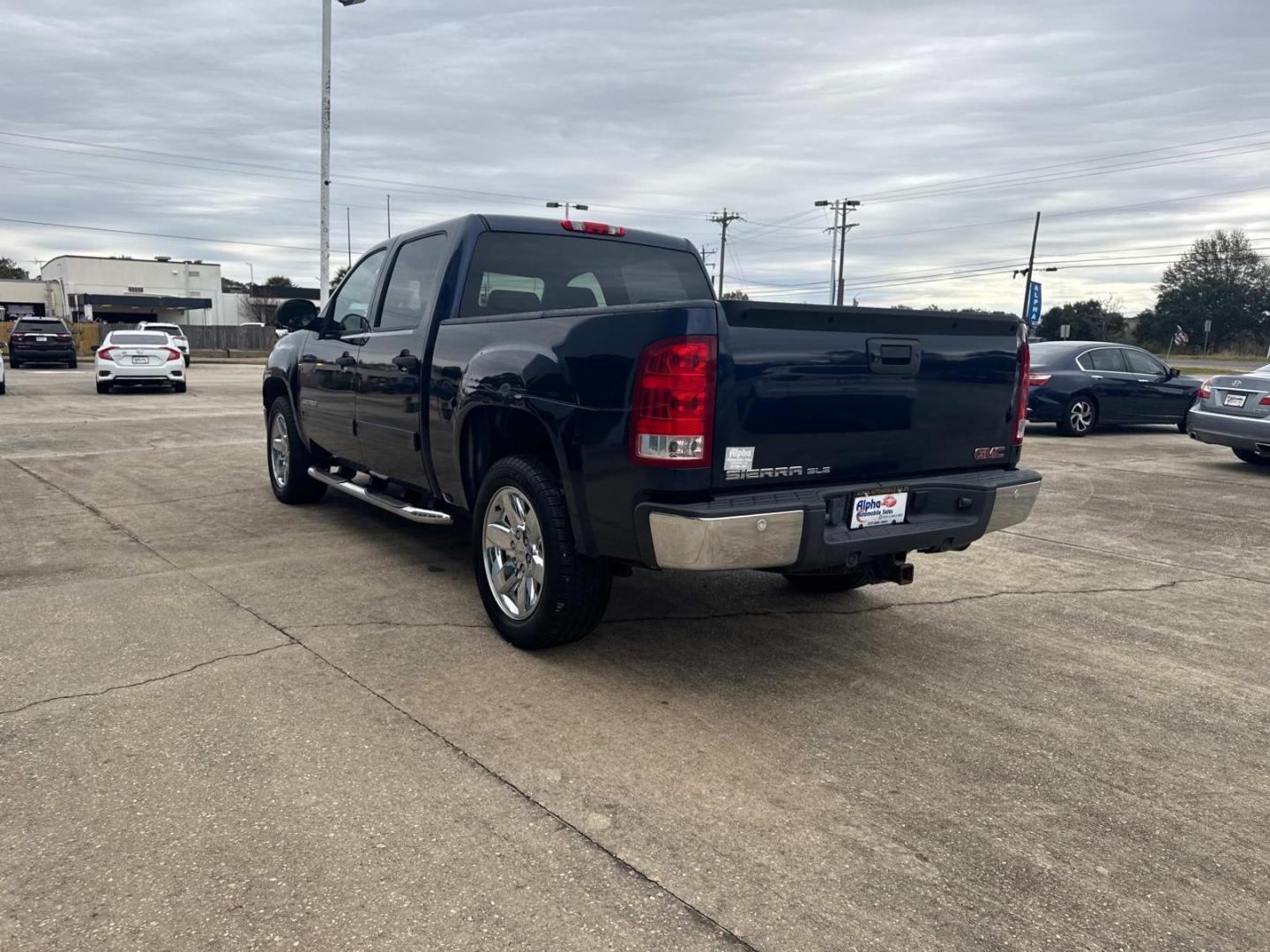 2012 Midnight Blue Metallic /Tan GMC Sierra 1500 2WD Crew Cab 143.5 SLE (3GTP1VE09CG) , N/A transmission, located at 6904 Johnston St., Lafayette, LA, 70503, (337) 988-1960, 30.143589, -92.100601 - Photo#8