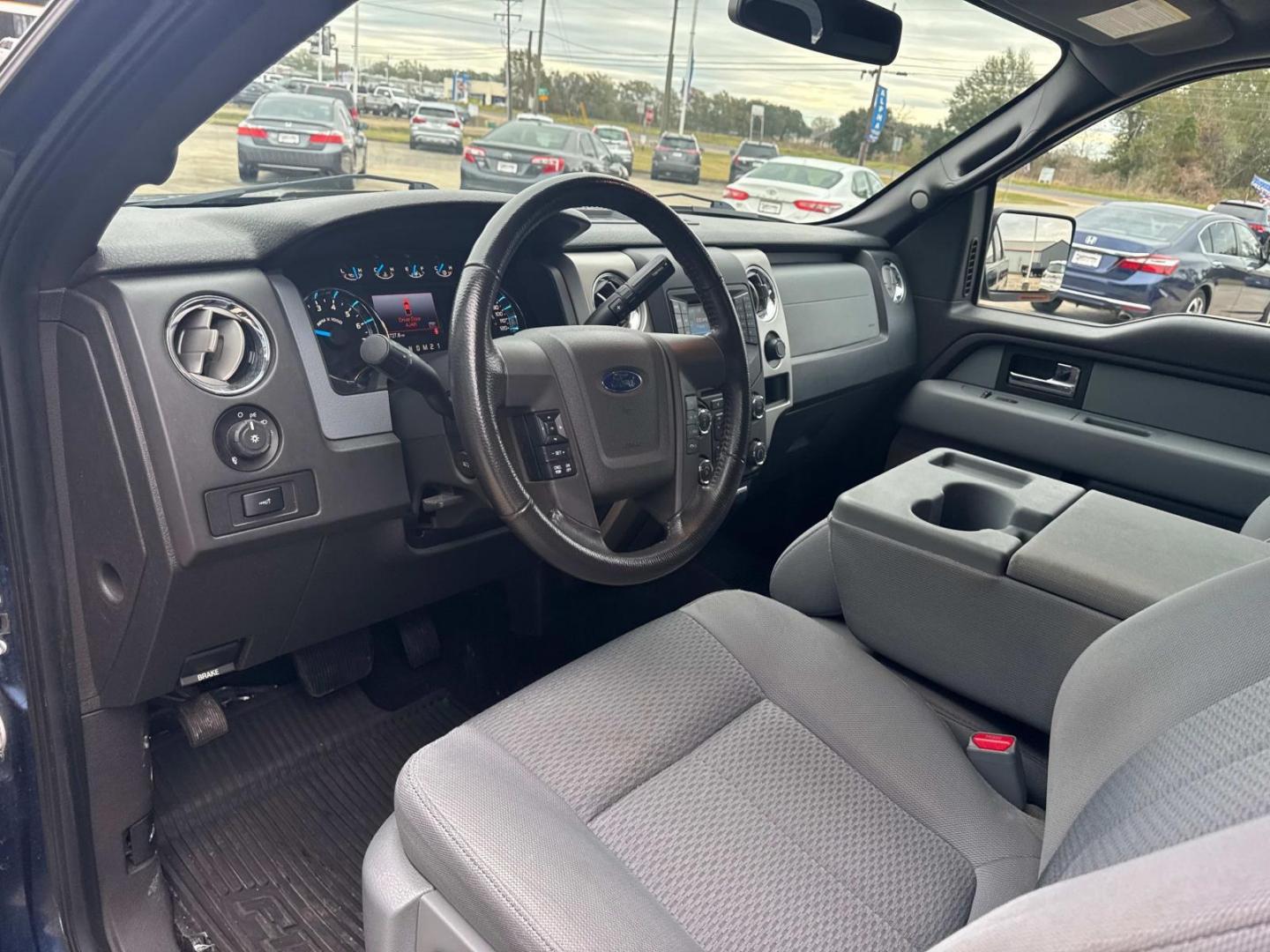 2013 Blue /Gray Ford F-150 4WD SuperCab 145 XL (1FTFX1ETXDF) , Automatic transmission, located at 6904 Johnston St., Lafayette, LA, 70503, (337) 988-1960, 30.143589, -92.100601 - Photo#23