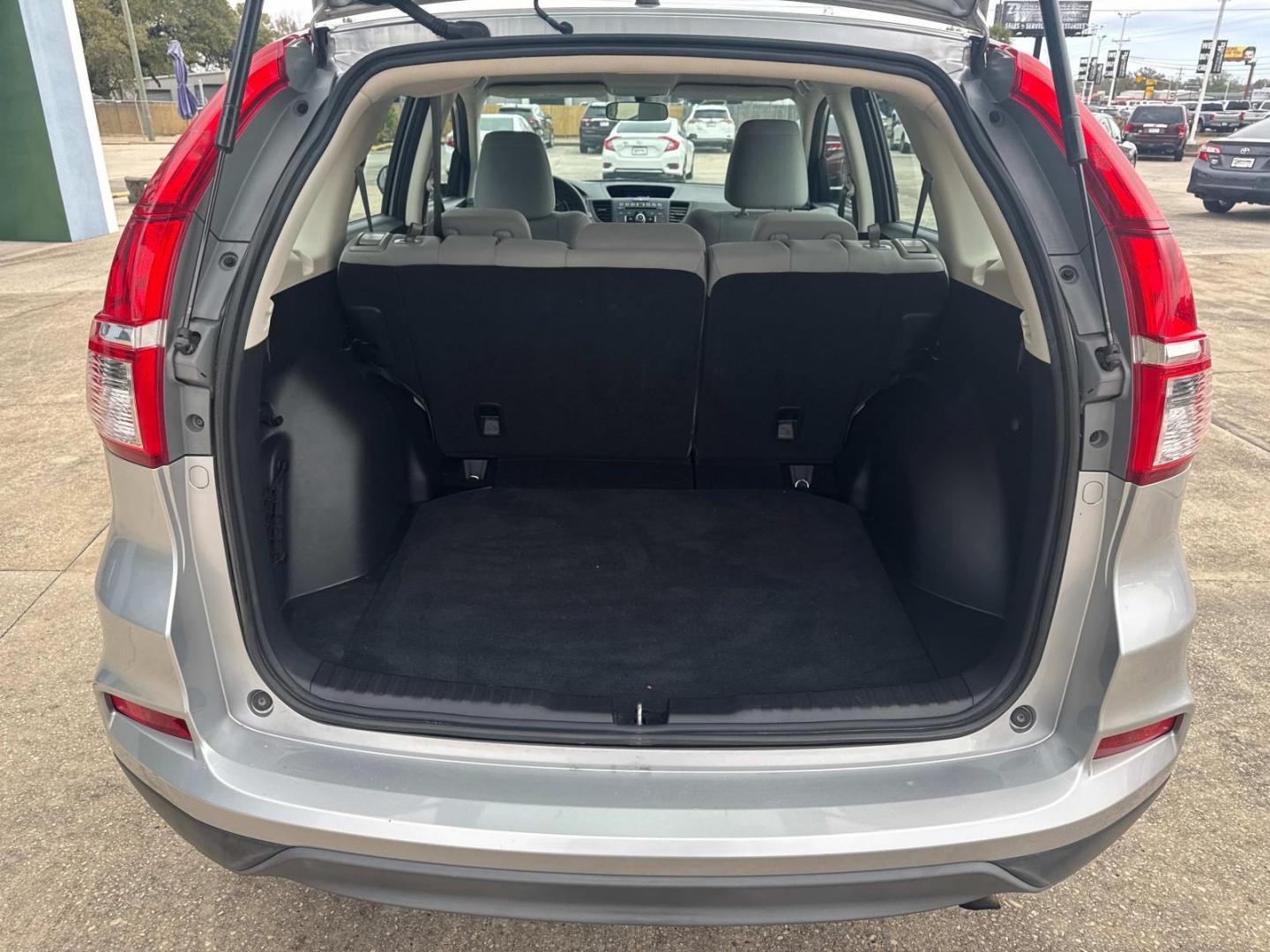 2016 Silver /Gray Honda CR-V AWD 5dr LX (5J6RM4H35GL) , Automatic transmission, located at 6904 Johnston St., Lafayette, LA, 70503, (337) 988-1960, 30.143589, -92.100601 - Photo#13