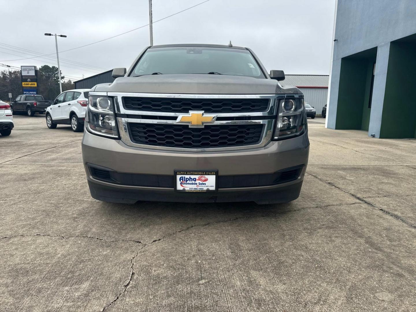 2017 Champagne Silver Metallic /Jet Black Chevrolet Tahoe 2WD 4dr LT (1GNSCBKCXHR) , N/A transmission, located at 6904 Johnston St., Lafayette, LA, 70503, (337) 988-1960, 30.143589, -92.100601 - Photo#3