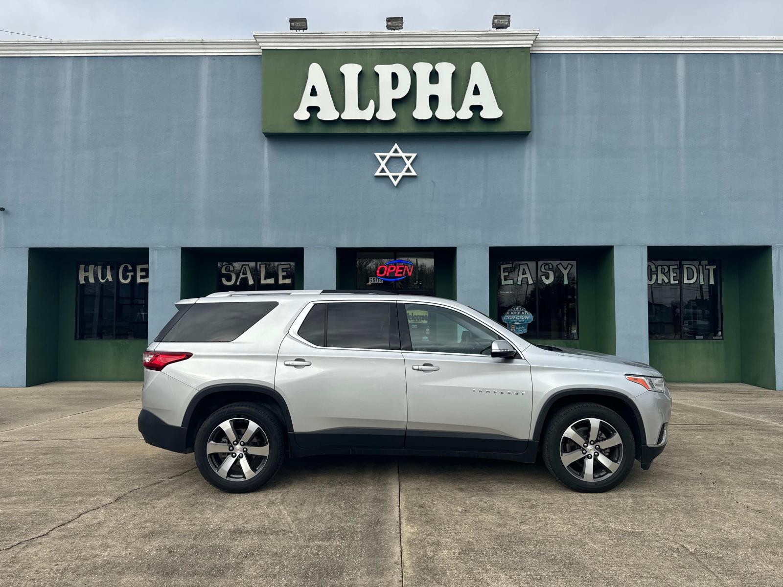 photo of 2018 Chevrolet Traverse FWD 4dr LT Leather w/3LT