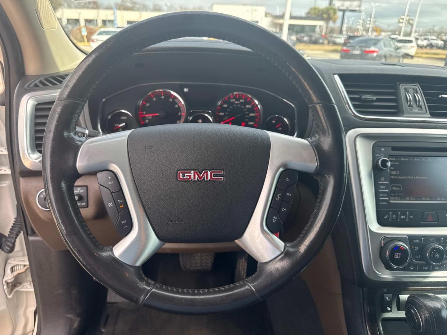 2014 White Diamond Tricoat /Dark Cashmere GMC Acadia FWD 4dr SLT1 (1GKKRRKD5EJ) , N/A transmission, located at 6904 Johnston St., Lafayette, LA, 70503, (337) 988-1960, 30.143589, -92.100601 - Photo#28