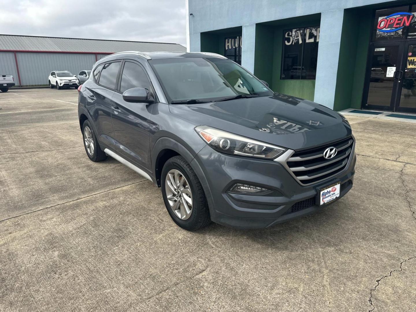 2018 Coliseum Gray /Gray Hyundai Tucson SEL FWD (KM8J33A47JU) , Automatic transmission, located at 6904 Johnston St., Lafayette, LA, 70503, (337) 988-1960, 30.143589, -92.100601 - Photo#1