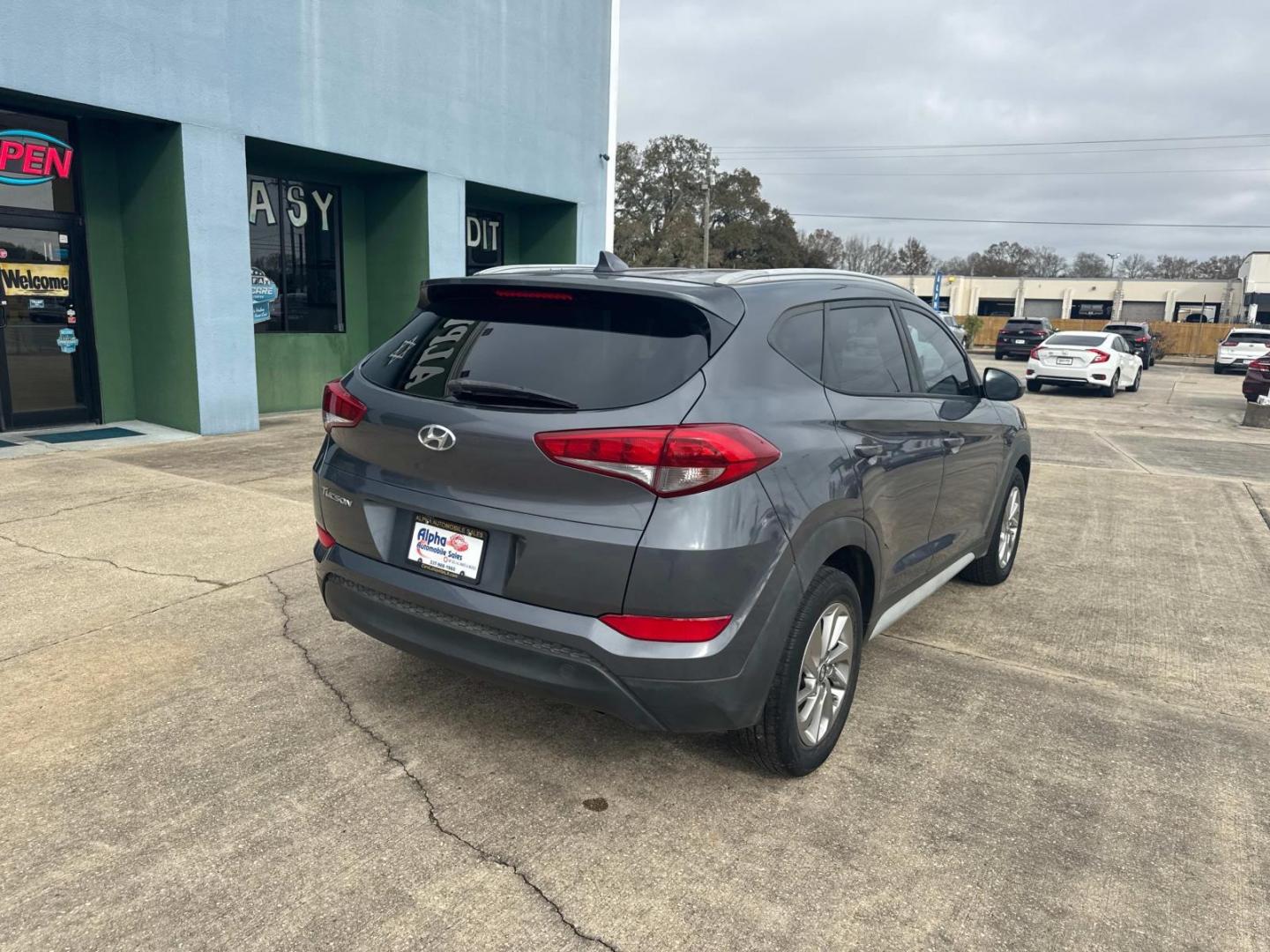 2018 Coliseum Gray /Gray Hyundai Tucson SEL FWD (KM8J33A47JU) , Automatic transmission, located at 6904 Johnston St., Lafayette, LA, 70503, (337) 988-1960, 30.143589, -92.100601 - Photo#11