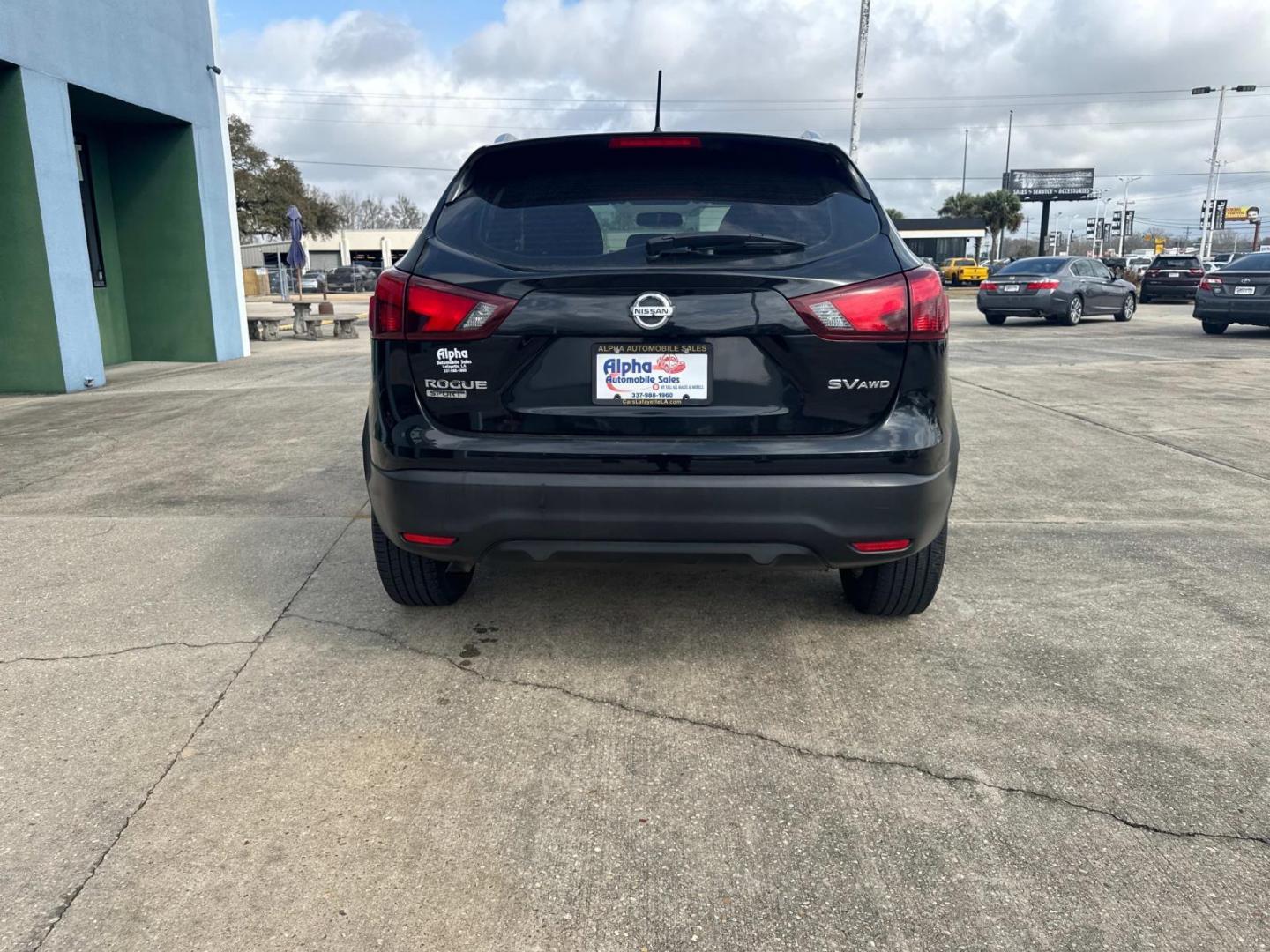 2018 Magnetic Black /Black Nissan Rogue Sport 2018.5 AWD SV (JN1BJ1CR6JW) , Automatic transmission, located at 6904 Johnston St., Lafayette, LA, 70503, (337) 988-1960, 30.143589, -92.100601 - Photo#9