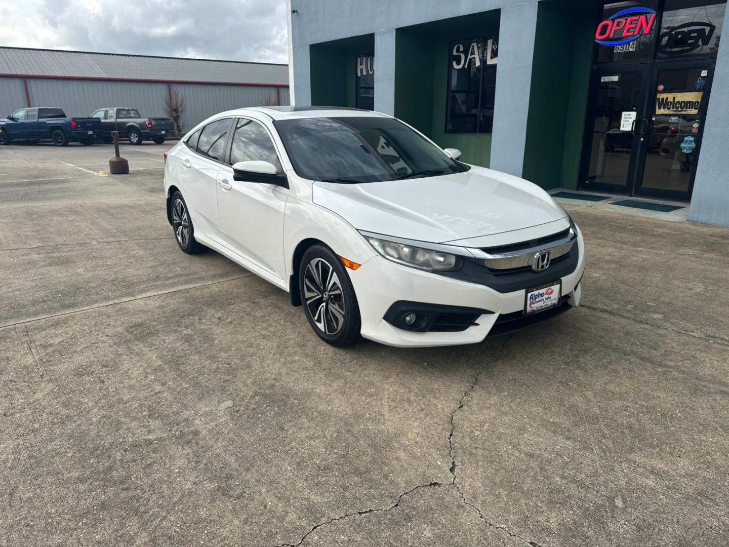 2016 White Orchid Pearl /Ivory Honda Civic Sedan 4dr CVT EX-T (19XFC1F38GE) , Automatic transmission, located at 6904 Johnston St., Lafayette, LA, 70503, (337) 988-1960, 30.143589, -92.100601 - Photo#1