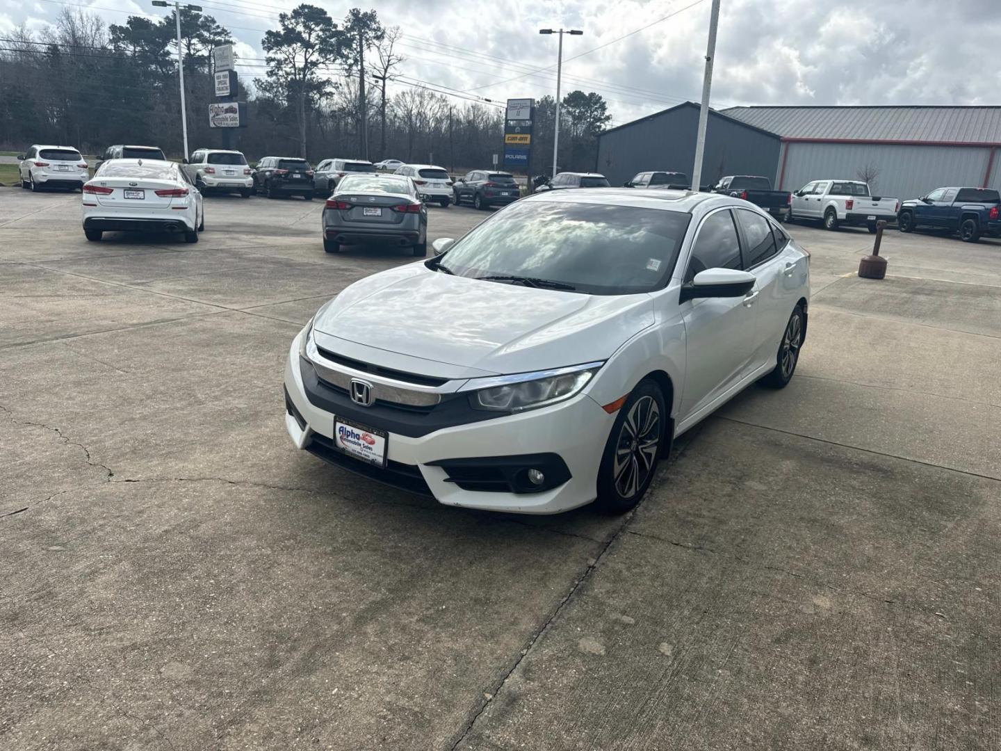 2016 White Orchid Pearl /Ivory Honda Civic Sedan 4dr CVT EX-T (19XFC1F38GE) , Automatic transmission, located at 6904 Johnston St., Lafayette, LA, 70503, (337) 988-1960, 30.143589, -92.100601 - Photo#4