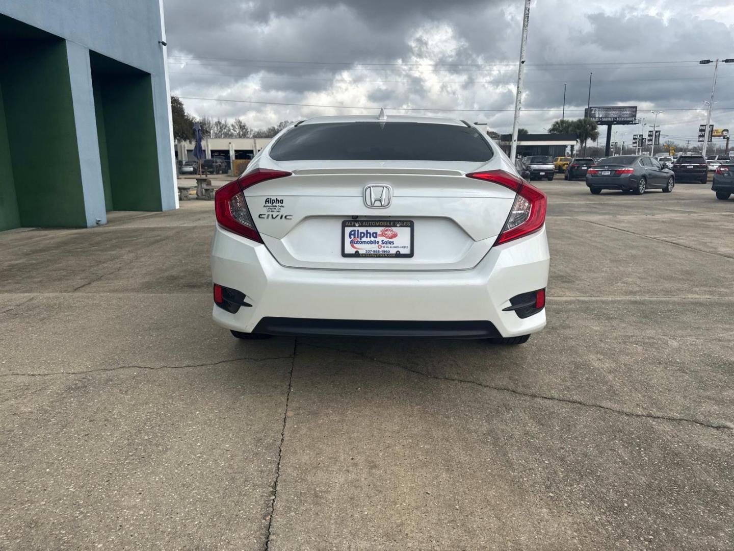 2016 White Orchid Pearl /Ivory Honda Civic Sedan 4dr CVT EX-T (19XFC1F38GE) , Automatic transmission, located at 6904 Johnston St., Lafayette, LA, 70503, (337) 988-1960, 30.143589, -92.100601 - Photo#10