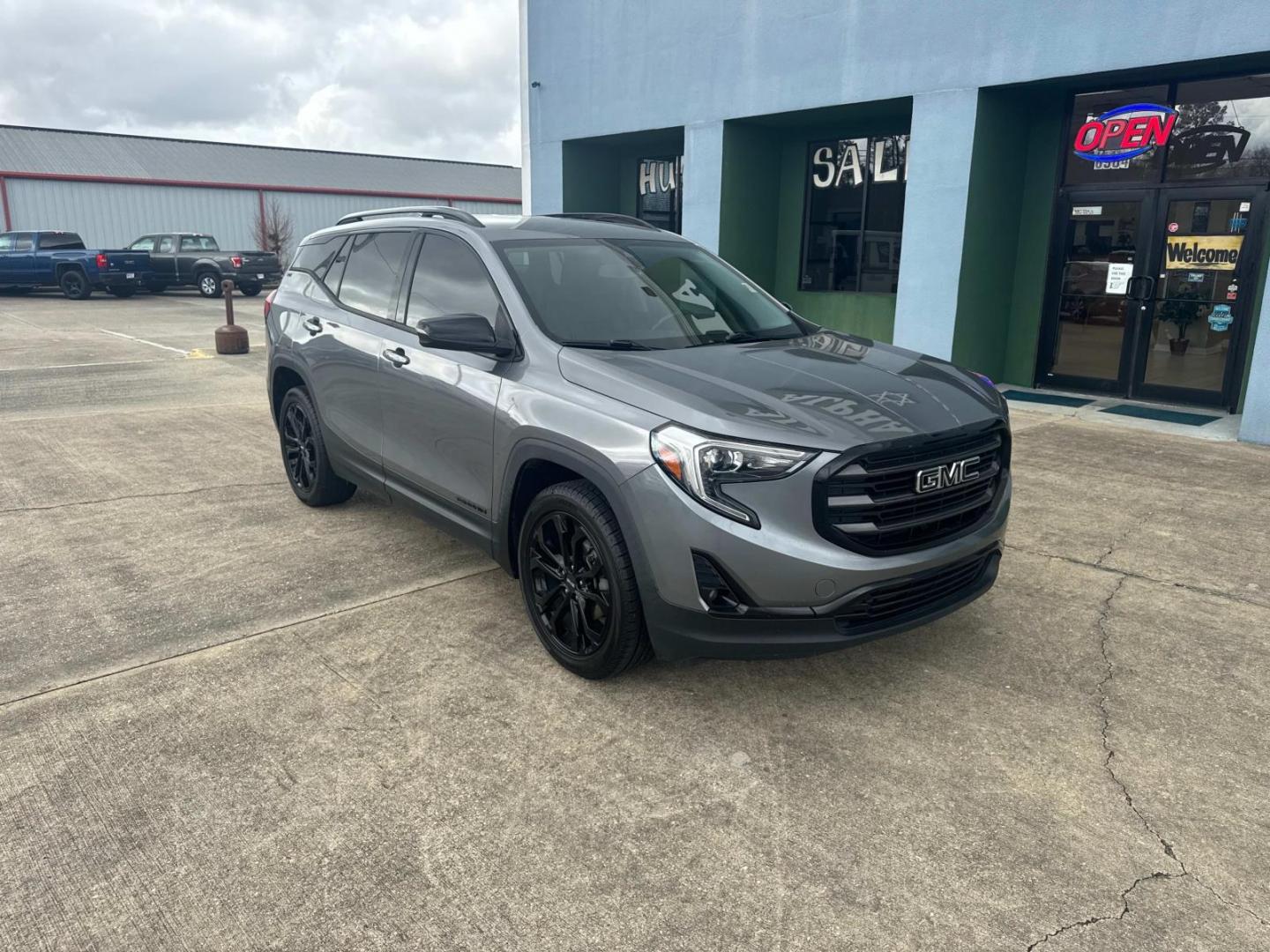 2020 Gray /Black GMC Terrain FWD 4dr SLT (3GKALPEV5LL) , N/A transmission, located at 6904 Johnston St., Lafayette, LA, 70503, (337) 988-1960, 30.143589, -92.100601 - Photo#1