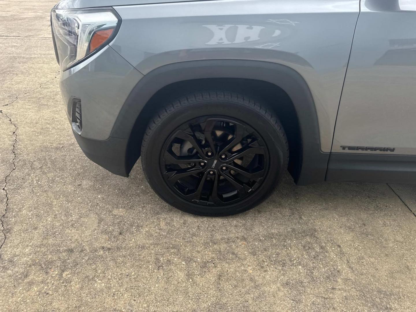 2020 Gray /Black GMC Terrain FWD 4dr SLT (3GKALPEV5LL) , N/A transmission, located at 6904 Johnston St., Lafayette, LA, 70503, (337) 988-1960, 30.143589, -92.100601 - Photo#6