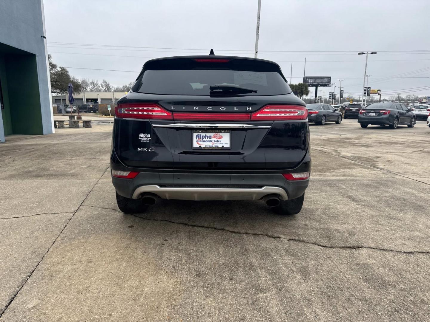 2019 Black /Tan LINCOLN MKC Reserve FWD (5LMCJ3C92KU) , Automatic transmission, located at 6904 Johnston St., Lafayette, LA, 70503, (337) 988-1960, 30.143589, -92.100601 - Photo#10