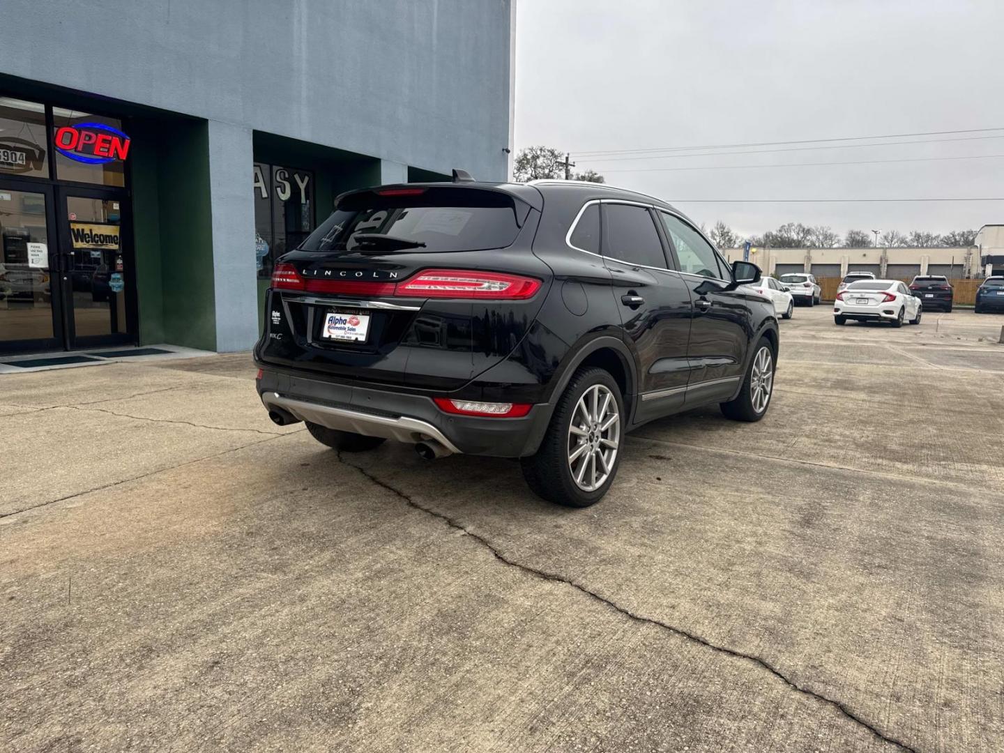 2019 Black /Tan LINCOLN MKC Reserve FWD (5LMCJ3C92KU) , Automatic transmission, located at 6904 Johnston St., Lafayette, LA, 70503, (337) 988-1960, 30.143589, -92.100601 - Photo#12