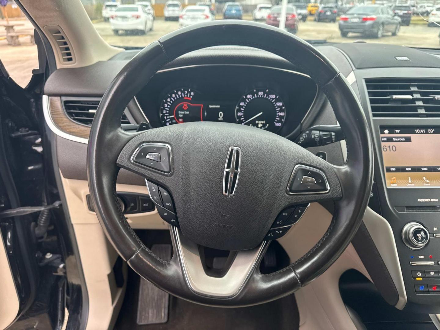 2019 Black /Tan LINCOLN MKC Reserve FWD (5LMCJ3C92KU) , Automatic transmission, located at 6904 Johnston St., Lafayette, LA, 70503, (337) 988-1960, 30.143589, -92.100601 - Photo#27