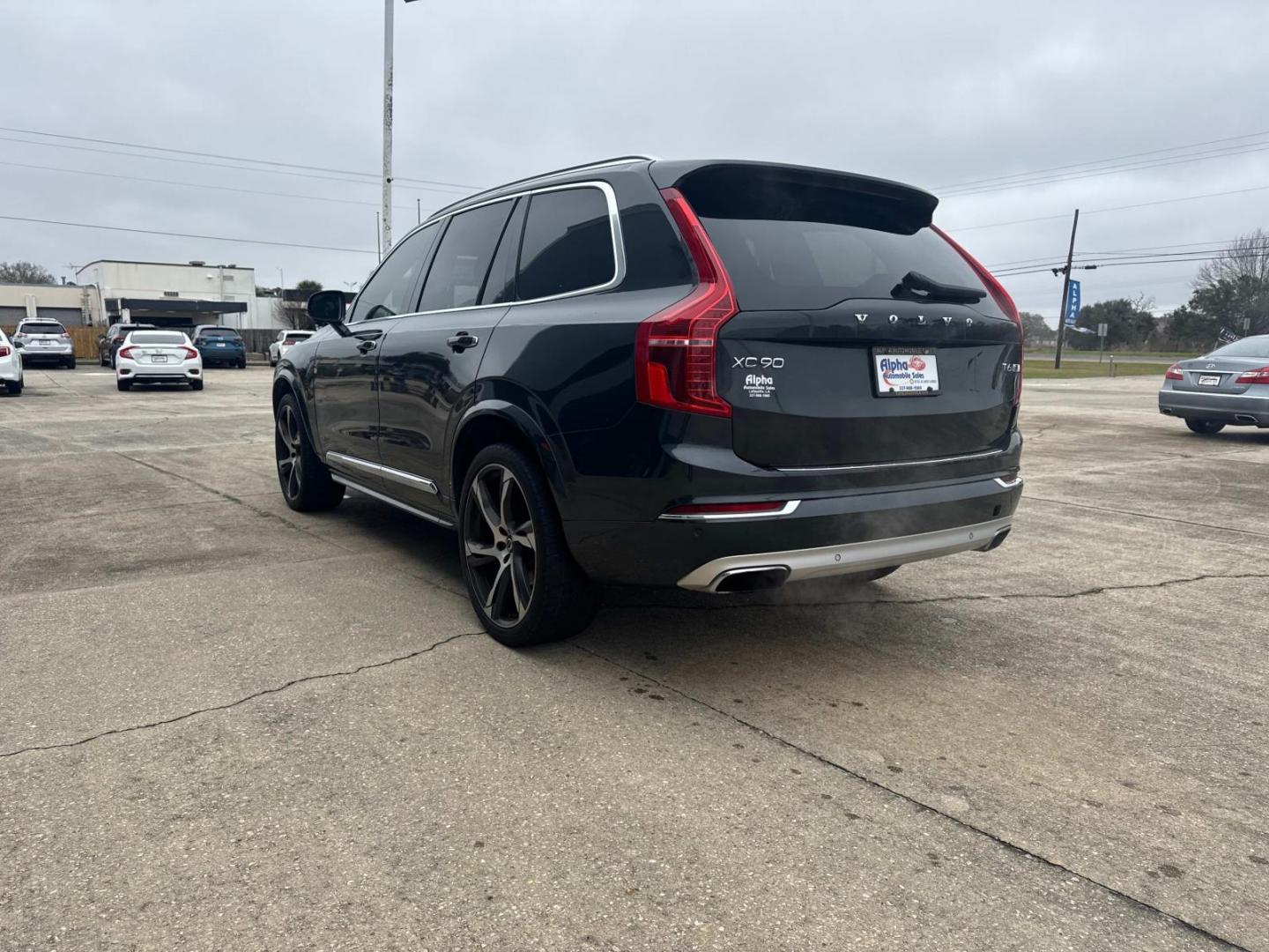 2017 Onyx Black Metallic /Black Volvo XC90 T6 AWD 7-Passenger Inscription (YV4A22PL8H1) , N/A transmission, located at 6904 Johnston St., Lafayette, LA, 70503, (337) 988-1960, 30.143589, -92.100601 - Photo#9