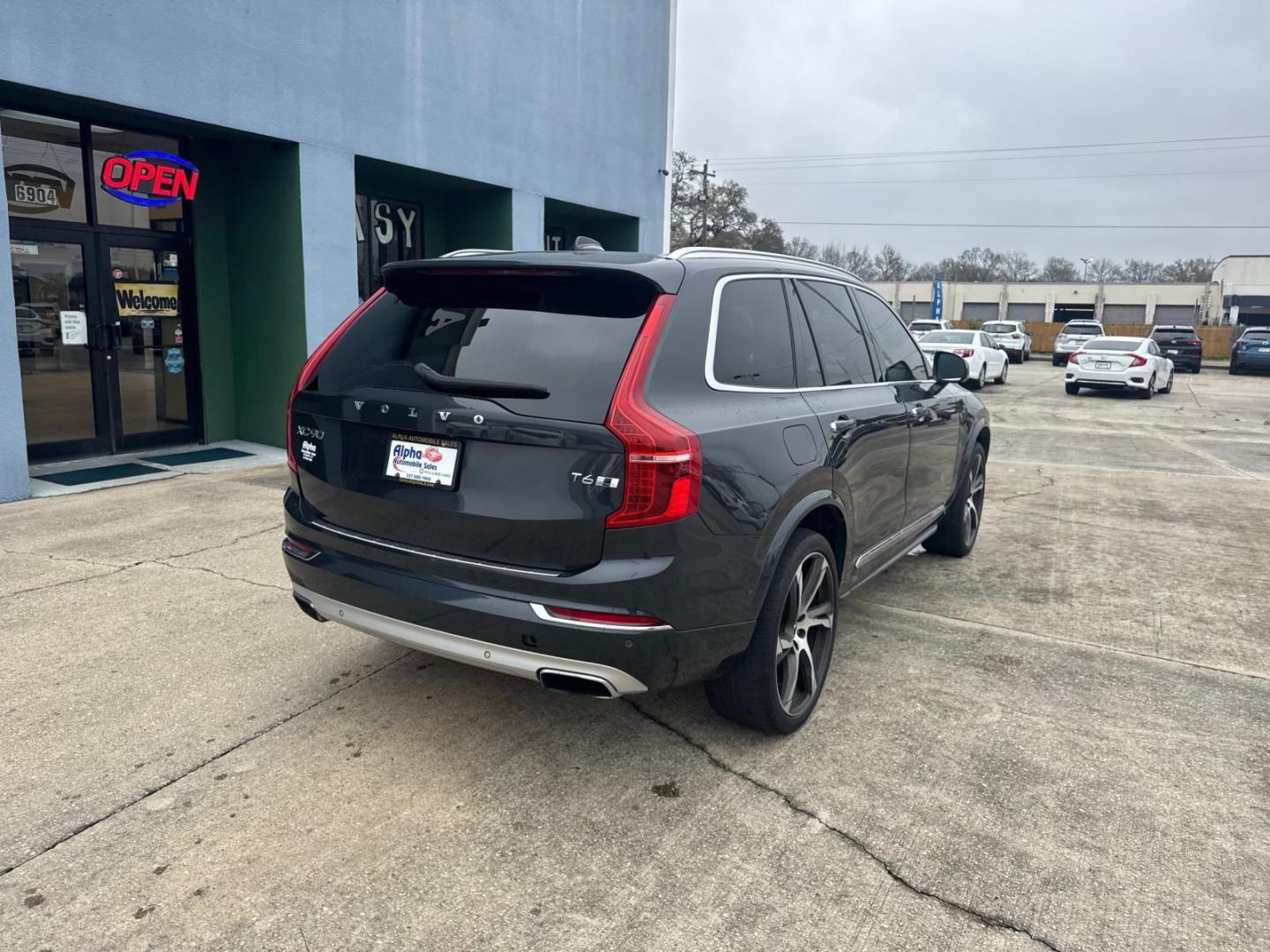 2017 Onyx Black Metallic /Black Volvo XC90 T6 AWD 7-Passenger Inscription (YV4A22PL8H1) , N/A transmission, located at 6904 Johnston St., Lafayette, LA, 70503, (337) 988-1960, 30.143589, -92.100601 - Photo#12