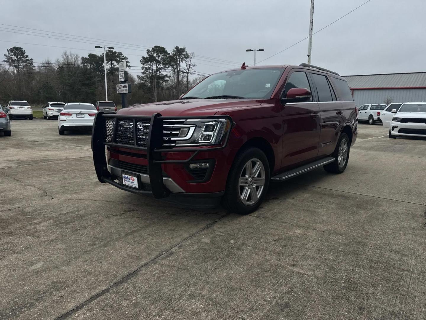 2018 Maroon /Ebony Ford Expedition XLT 4x2 (1FMJU1HT0JE) , Automatic transmission, located at 6904 Johnston St., Lafayette, LA, 70503, (337) 988-1960, 30.143589, -92.100601 - Photo#6