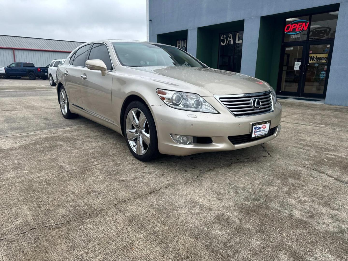 2012 Tan /Parchment Lexus LS 460 4dr Sdn RWD (JTHBL5EF0C5) , N/A transmission, located at 6904 Johnston St., Lafayette, LA, 70503, (337) 988-1960, 30.143589, -92.100601 - Photo#2