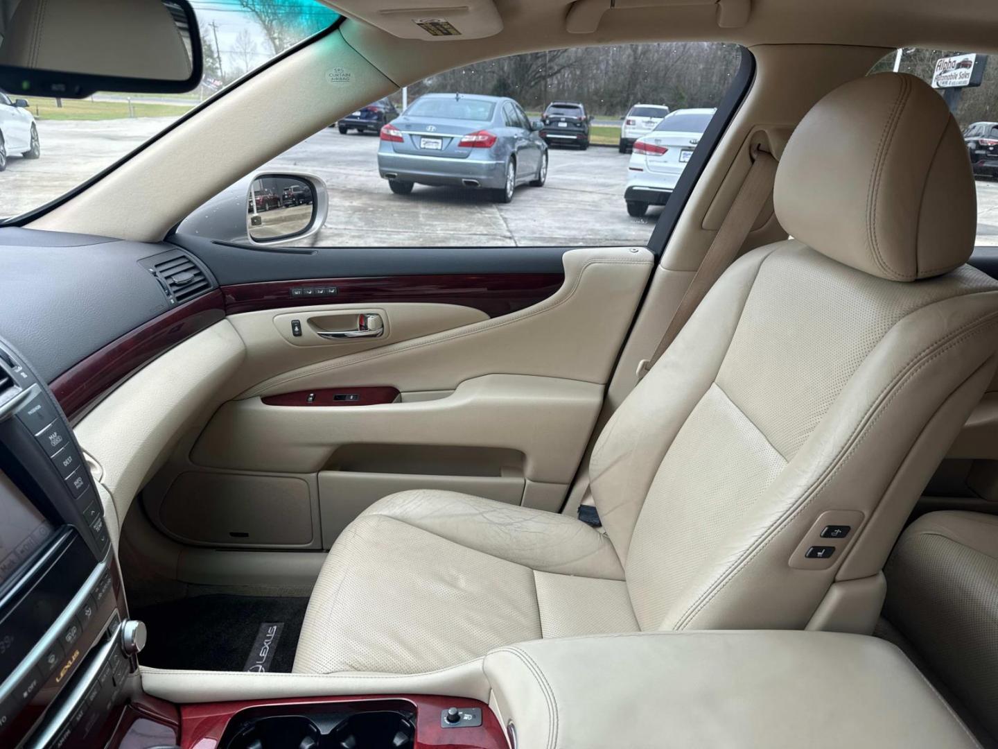 2012 Tan /Parchment Lexus LS 460 4dr Sdn RWD (JTHBL5EF0C5) , N/A transmission, located at 6904 Johnston St., Lafayette, LA, 70503, (337) 988-1960, 30.143589, -92.100601 - Photo#21