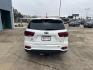 2019 White /Black Kia Sorento LX FWD (5XYPG4A37KG) , Automatic transmission, located at 6904 Johnston St., Lafayette, LA, 70503, (337) 988-1960, 30.143589, -92.100601 - Photo#8