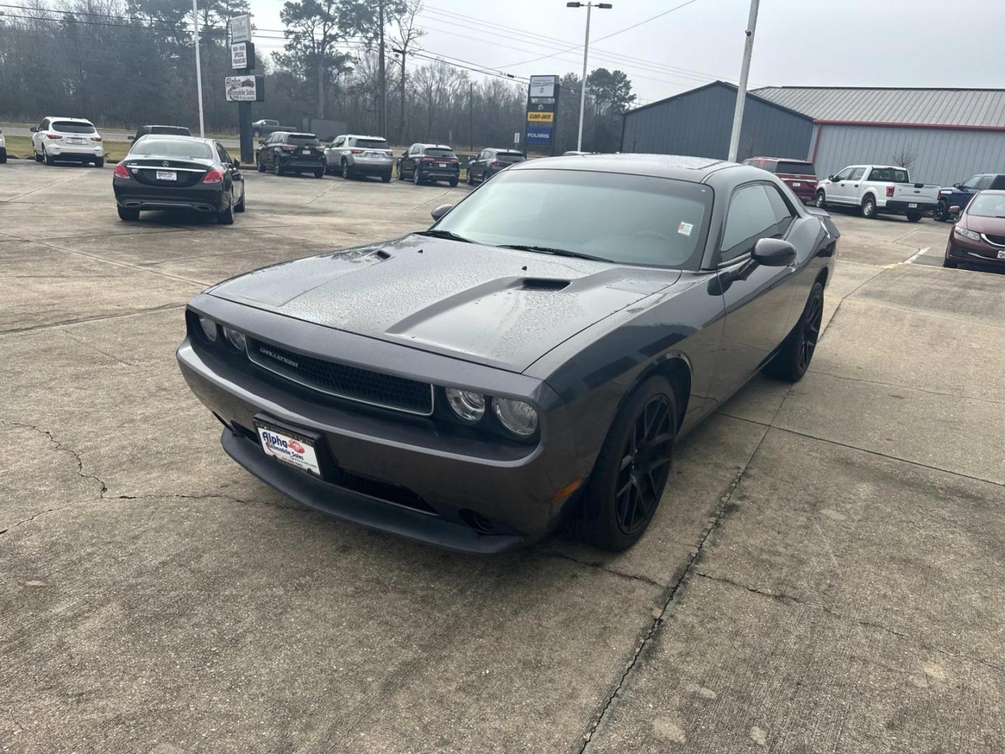 2014 Granite Crystal Metallic Clearcoat /Black Dodge Challenger 2dr Cpe SXT (2C3CDYAG0EH) , N/A transmission, located at 6904 Johnston St., Lafayette, LA, 70503, (337) 988-1960, 30.143589, -92.100601 - Photo#5